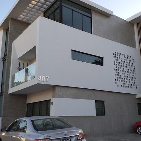Renta Vacacional A 2 Cuadras De La Playa O Malecon De Mazatlan Apartment Ngoại thất bức ảnh