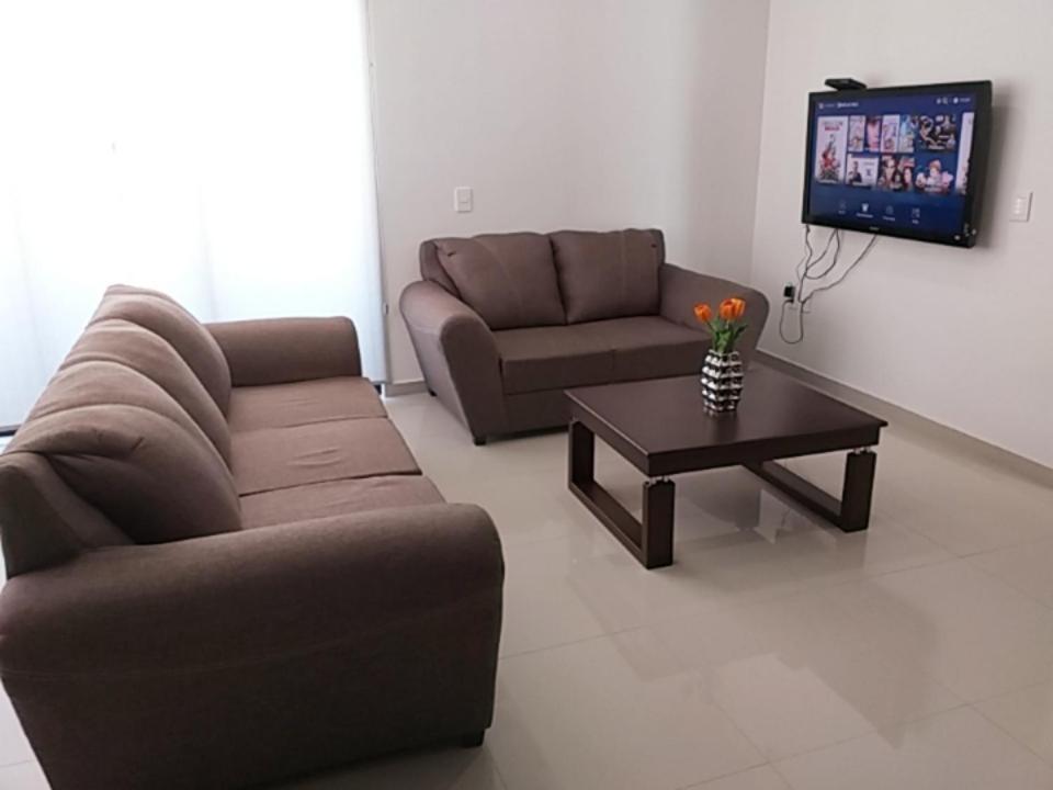 Renta Vacacional A 2 Cuadras De La Playa O Malecon De Mazatlan Apartment Ngoại thất bức ảnh